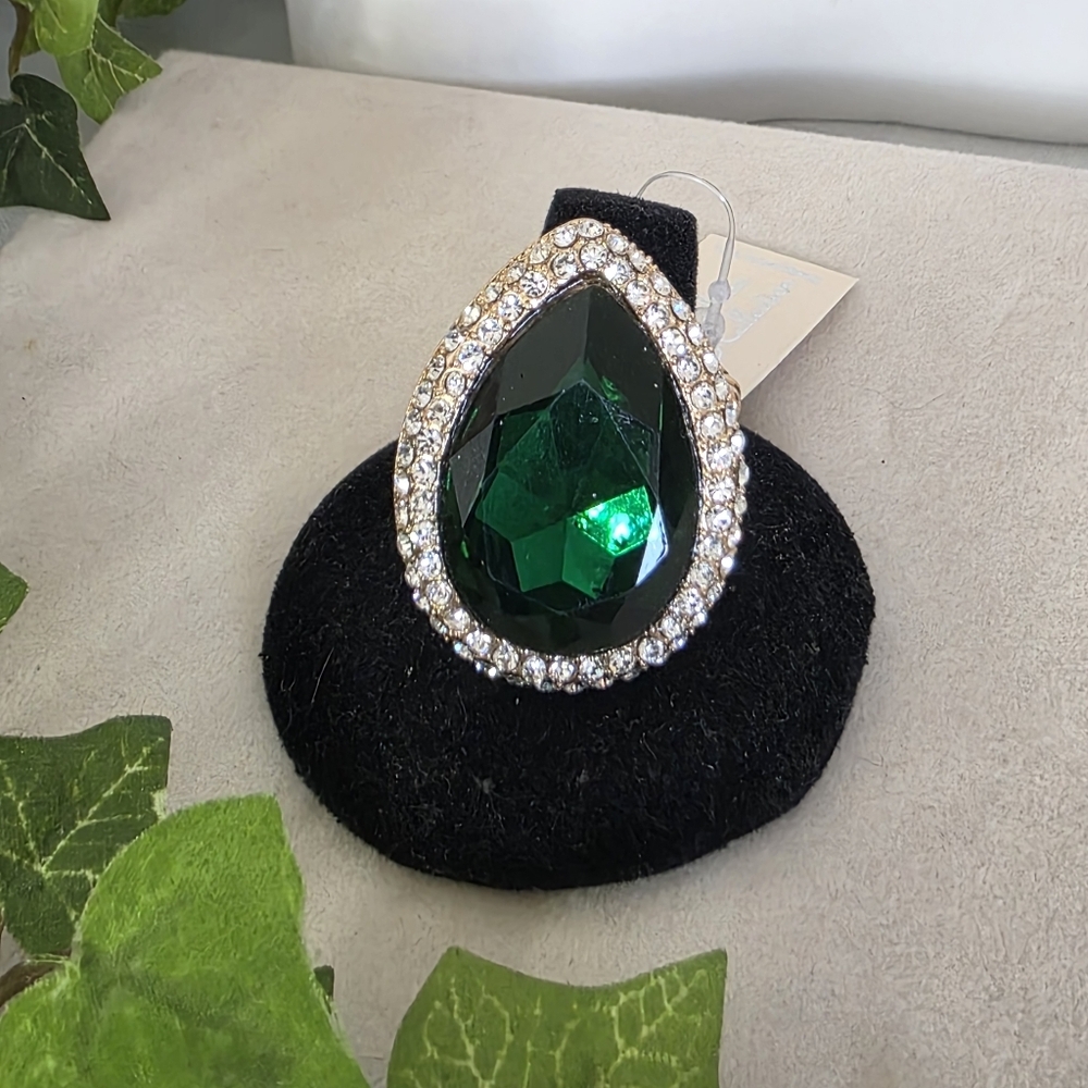 Gold with Emerald Green Pear Cocktail Ring Stretch To Fit